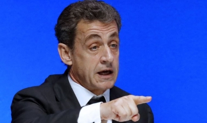 Les Républicains : Sarkozy allume Juppé en public