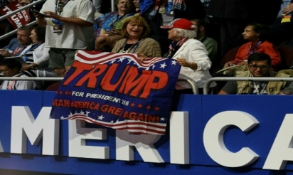 Un Donald Trump martial pour conquérir la Maison Blanche