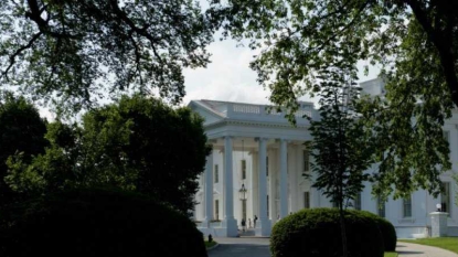 Etats-Unis: un dissident républicain se lance dans la course à la Maison Blanche