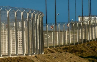 Calais: le mur végétalisé terminé avant la fin de l'année