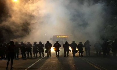 Etats-Unis: 12 policiers blessés après la mort d’un Noir