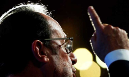 Hollande exhorte la gauche de gouvernement” à ne pas baisser les yeux