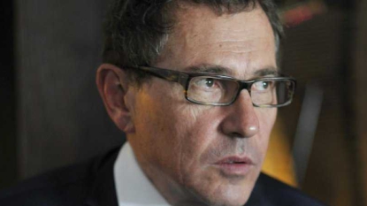 Exhibition présumée: Bayrou demande au vice-président du MoDem de démissionner