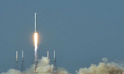 Explosion d’une fusée de SpaceX sur son pas de tir en Floride