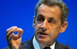 Sarkozy juge injustifiable une quelconque alliance avec Bayrou 