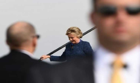 Le FBI relance l’affaire des emails de Clinton, une aubaine pour Trump