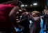 Hillary Clinton remonte, Donald Trump fulmine