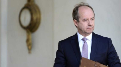 Référendums: Sarkozy en perte de vitesse, selon Urvoas