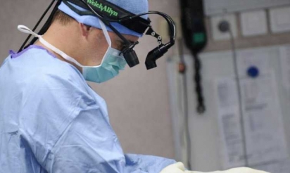 Des primes pour attirer les médecins vers l’hôpital public