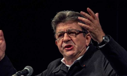 Mélenchon: Hollande sera candidat en 2017 avec une logique lui ou le chaos