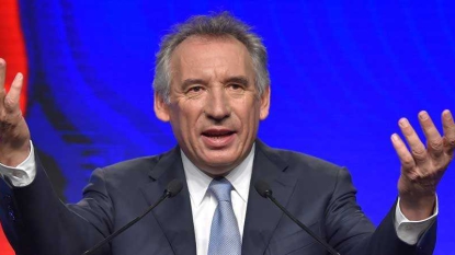 Sarkozy n’a pas la même moralité que Bayrou, qui le prend comme un compliment