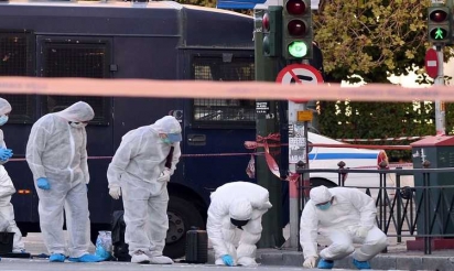 Jet de grenade devant l’ambassade de France à Athènes