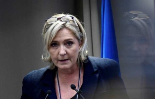  Marine Le Pen commandera un 2e porte-avions si elle est présidente 
