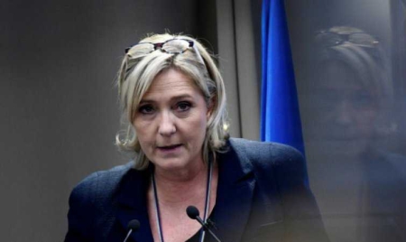 Marine Le Pen commandera un 2e porte-avions si elle est présidente