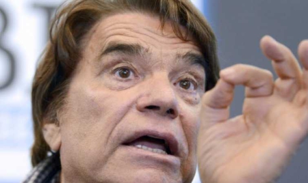 Procès Lagarde : ne supportant plus d’être un enjeu politique, Bernard Tapie s’en prend à cet abruti de Bayrou