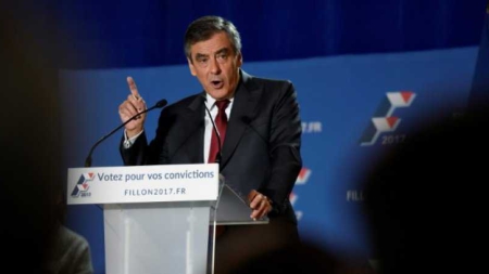 Primaire: Fillon a dépensé deux fois plus en meetings que Sarkozy