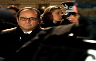 Pour ses derniers voeux, Hollande multiplie les avertissements