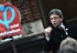 Présidentielle 2017 : Mélenchon plaide pour un impôt universel payable aussi par les expatriés