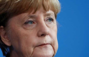 Les Européens ont leur destin en main, dit Merkel après les critiques de Trump