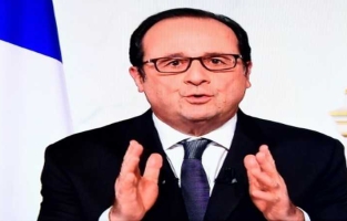 Pour ses derniers voeux, Hollande multiplie les avertissements