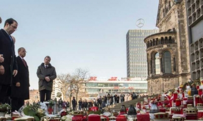 Migrants: Merkel insiste sur les expulsions de sans-papiers