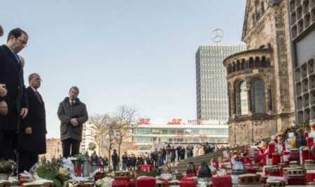 Migrants: Merkel insiste sur les expulsions de sans-papiers