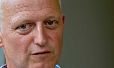 Le député PS Caresche apporte son soutien à Macron