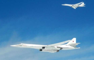  Pourquoi les bombardiers de Poutine viennent-ils chatouiller la France