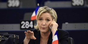 Emplois fictifs du FN : je n’ai jamais reconnu quoi que ce soit devant des enquêteurs, dénonce Marine Le Pen