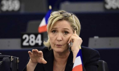 Emplois fictifs du FN : je n’ai jamais reconnu quoi que ce soit devant des enquêteurs, dénonce Marine Le Pen