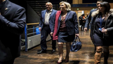 Assistants parlementaires FN: deux proches de Marine Le Pen entendus