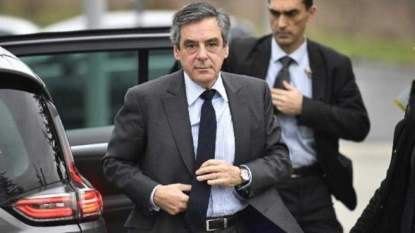 François Fillon se serait fait offrir pour plus de 48.000 euros de costumes