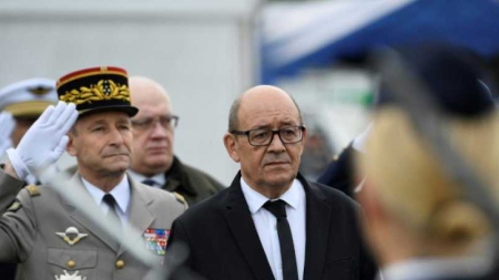Le Drian qualifie de manoeuvre déséspérée les accusations de Fillon