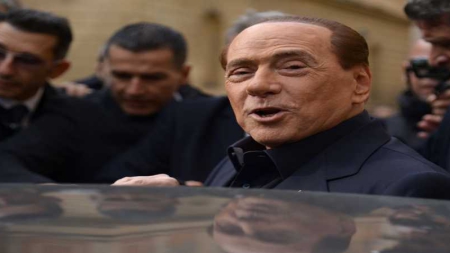 En Italie, l’attitude de Fillon rappelle Berlusconi