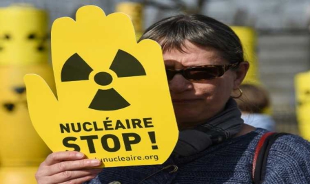 Des centaines de militants anti-nucléaires manifestent à Fessenheim