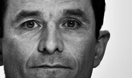 Soutien de Valls à Macron Hamon dénonce une grande faillite morale