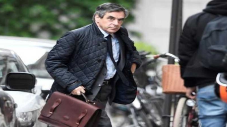 Présidentielle Fillon cible Macron rebaptisé Emmanuel Hollande