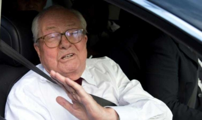 Le Pen: enquête pour travail dissimulé après une plainte