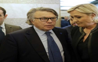 Exactions de l'EI sur Twitter: Marine Le Pen perd son immunité 