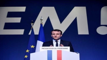 Macron abat ses cartes sur un programme d’inspiration social-libérale