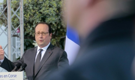 Hollande: il ne peut y avoir de manifestation mettant en cause la justice