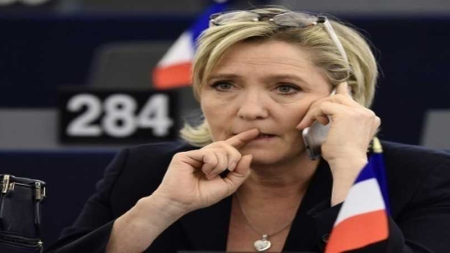 Exactions de l’EI sur Twitter: Marine Le Pen perd son immunité