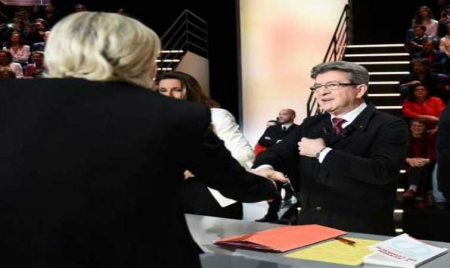 Mélenchon très bon, Fillon solide, Macron inégal, selon des experts