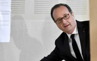  Présidentielle Hollande appelle à voter Macron, retour sur le terrain pour Le Pen 