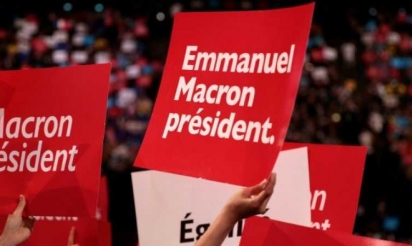 Macron à Bercy un public de novices enthousiastes