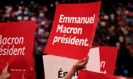 Macron à Bercy un public de novices enthousiastes