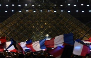 Macron élu avec 66,10% des voix contre 33,90% à Le Pen 