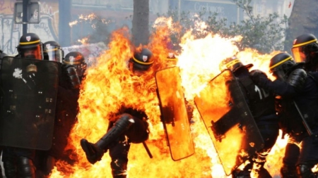 1er-Mai: six policiers blessés à Paris