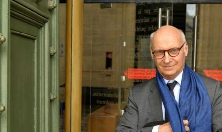 Un millier d’avocats rejoignent un appel à voter Macron, pour défendre l’État de droit