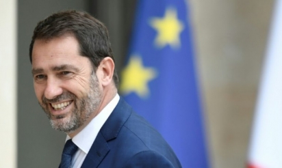 Poutine à Versailles dialoguer, ce n’est pas s’aligner, dit Castaner